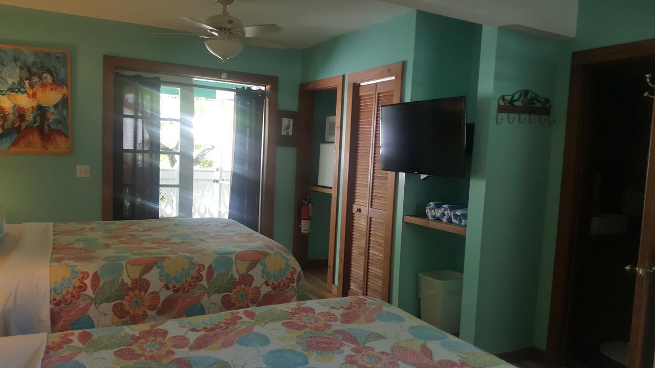 Courtney'S Place Historic Cottages & Inns Key West Exterior photo